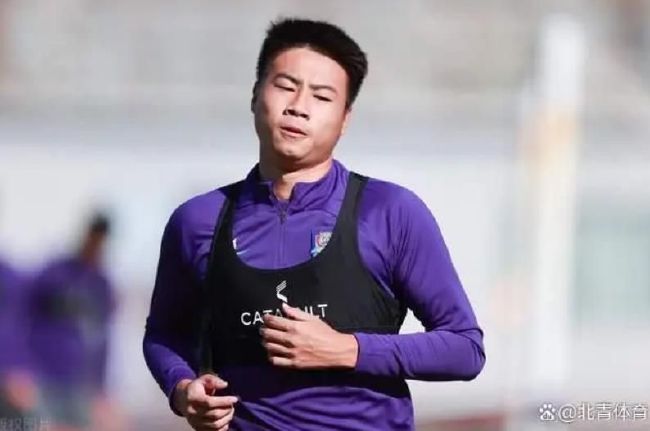 连日来一向低调的王丽坤保持沉默，一言不发，而于和伟也并未受到影响，在自己最新的电视剧《警花与 《觉醒年代》联动《大学》 于和伟点赞“追星人” 2021-07-05 7月5日，纪录电影《大学》在清华大学举行首映，监制尹鸿，导演孙虹、王静、柯永权及影片主要人物之一蔡峥出席活动。